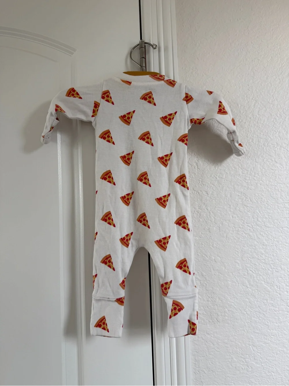 Monica + Andy organic cotton newborn White Pizza Print Zippered romper sleeper